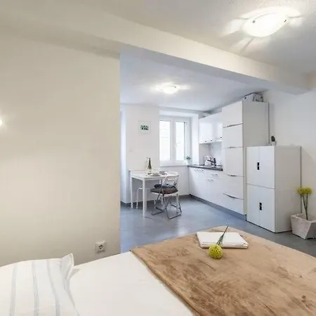 Sonja - St Lägenhet Pucisca